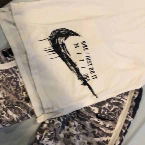 NIKE SET - Picture 1 of 3